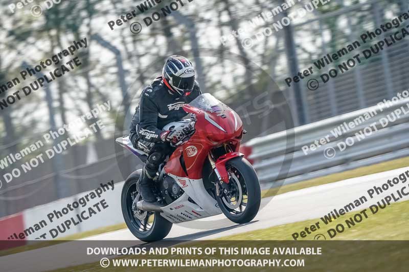 donington no limits trackday;donington park photographs;donington trackday photographs;no limits trackdays;peter wileman photography;trackday digital images;trackday photos